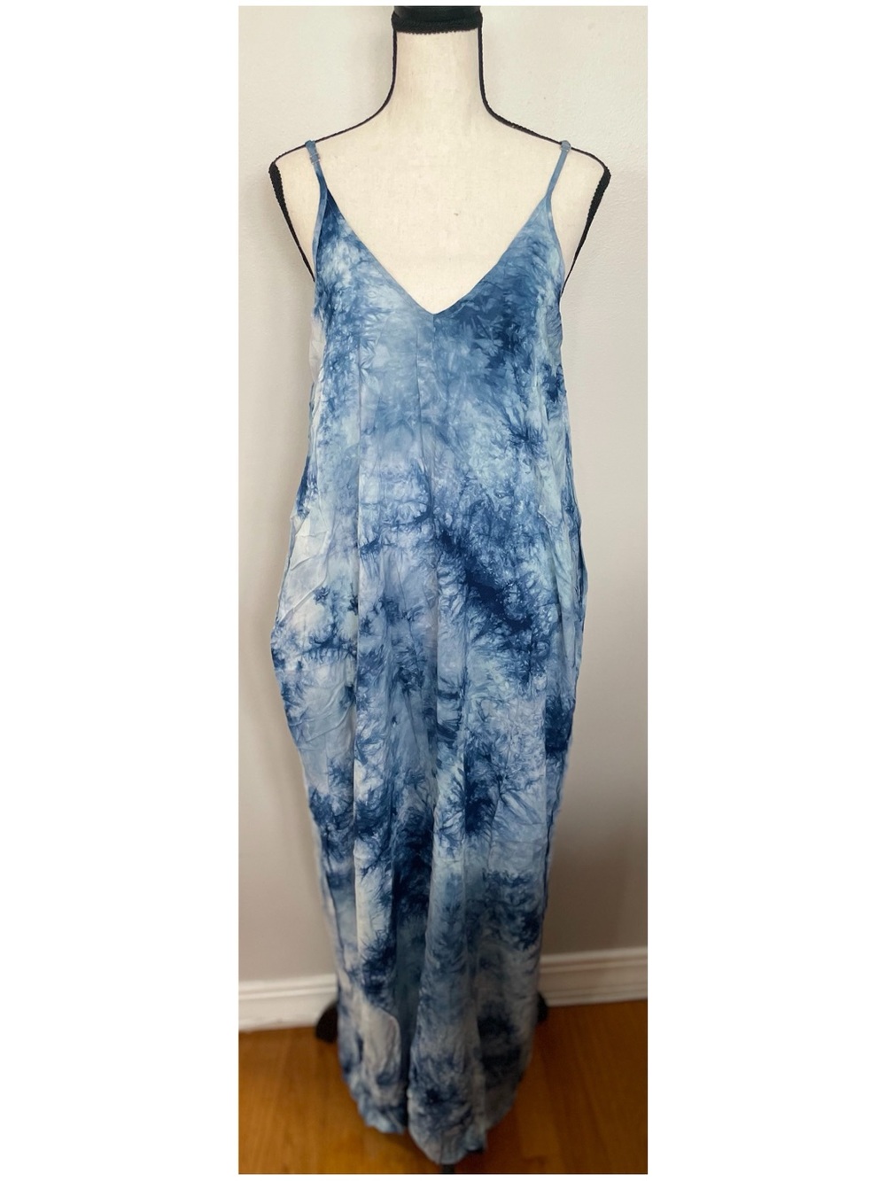 lovestitch Blue Tie-Dye Maxi Dress